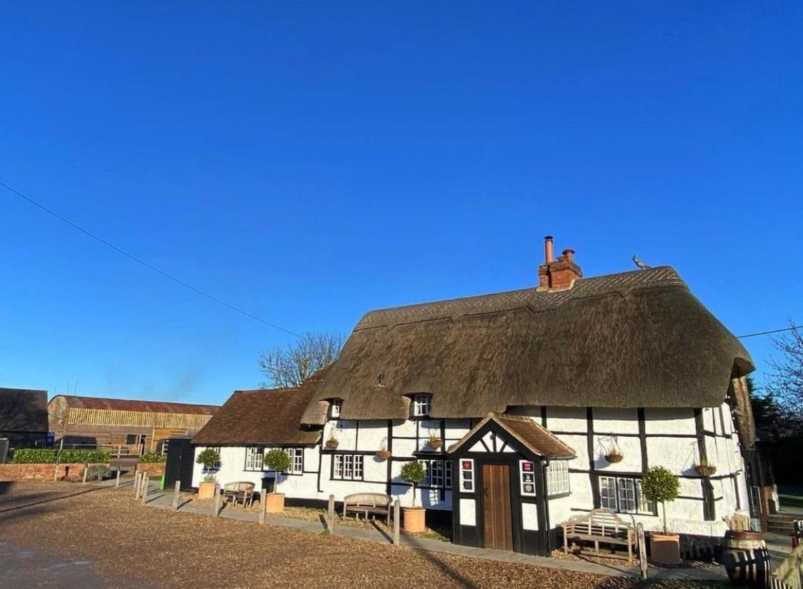 The Bottle & Glass Inn Harpsden Esterno foto